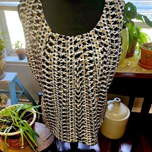 Jasper Sleeveless abstract print top.